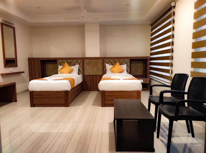 Rr Mount Elite Suites 钦奈 外观 照片