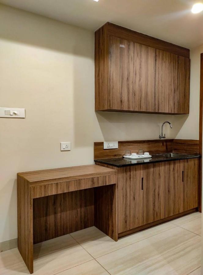 Rr Mount Elite Suites 钦奈 外观 照片