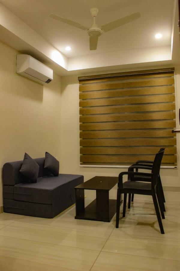 Rr Mount Elite Suites 钦奈 外观 照片