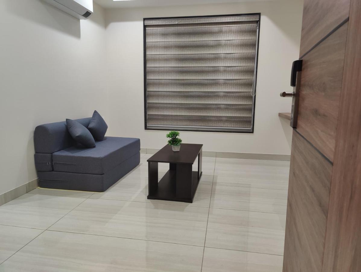 Rr Mount Elite Suites 钦奈 外观 照片